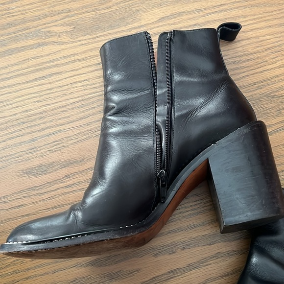 Givenchy Paris Booties Size 9 Black Leather Chains - Picture 8 of 13